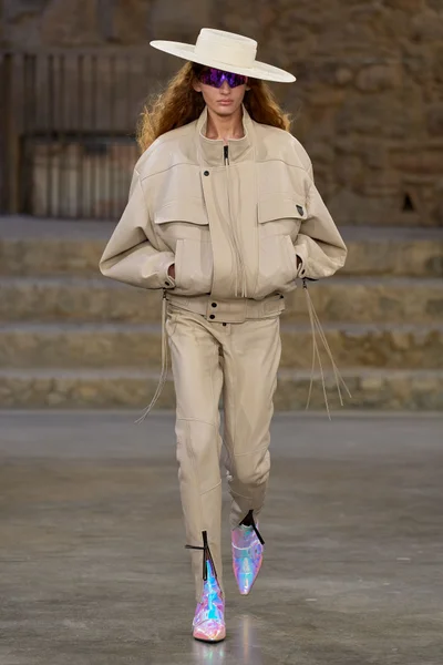 Look 2